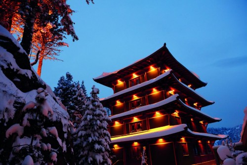 Chinaturm mit Teehaus
