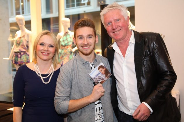 Manuela Fischer, Nathan Trent, Ernst Fischer beim Fashioncocktail