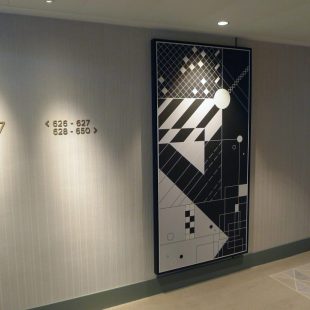 Hilton Vienna Park · Detail Korridor