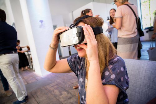 IKEA Katalog App mit 360°-Ansicht bei der Präsentation am 17. August