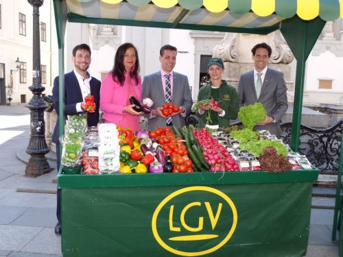 Bezirksvorsteher von Mariahilf Markus Rumelhart ; Stadträtin für Umwelt, Landwirtschaft und Wiener Stadtwerke Ulli Sima; LGV-Vorstand Michael Wehofer; Katharina (Easystaff); LGV-Vorstand Mag.(FH) Florian Bell