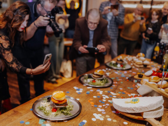 Le Burger Krapfen Burger Präsentation