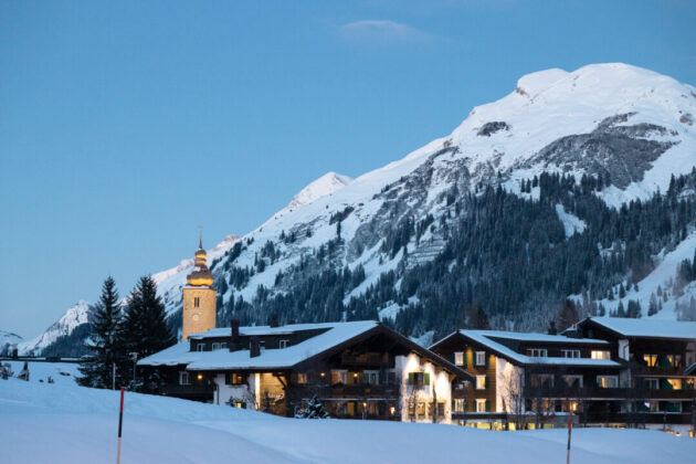Lech am Arlberg in der Dämmerung