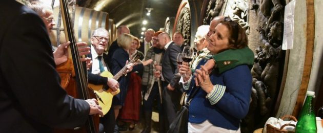Lenz Moser Herbstfest und Segnung des 1000-Eimer-Fasses
