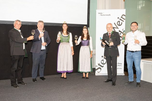 MasterClass Tasting Steirische Riedenweine 2020 · Alte Uni in Graz · Gruppenbild