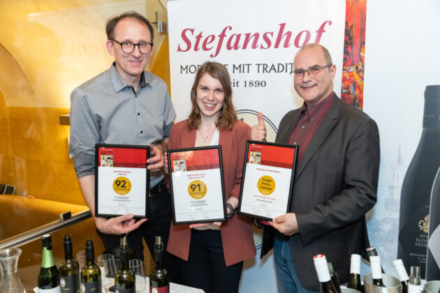 medianet Rot- und Süßwein Guide Austria 2024 | Weingut Stefanshof, Herausgeber Johannes Fiala