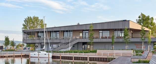 Neuer Strand Neusiedler See Breitenbrunn | Marina Gebäude