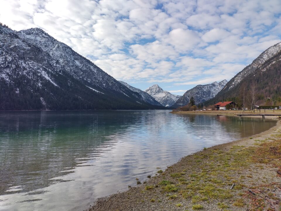 Wilde Flüsse Und Klare Seen In Der Naturparkregion Reutte 