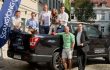 Schlossquadrat Jungwinzer Trophy 2022 Finalisten mit dem Hauptpreis vor dem Schlossquadrat, Schlossgasse 21, 1050 Wien