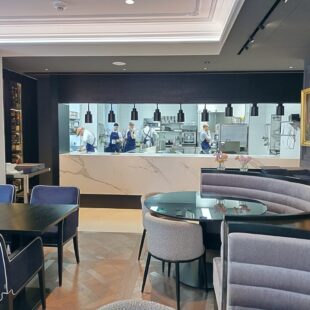 The Amauris Vienna | Kärntner Ring 8, 1010 Wien | Glasswing Restaurant offene Küche