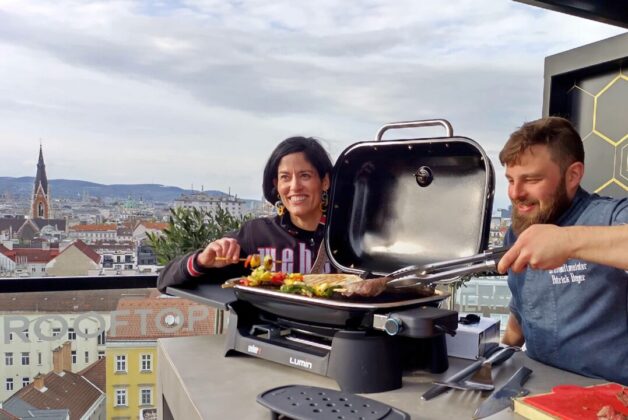 Weber 2023 Frühlingspresseevent | Yulia Haybäck (Grillmeisterin), Patrick Bayer (Grillweltmeister)
