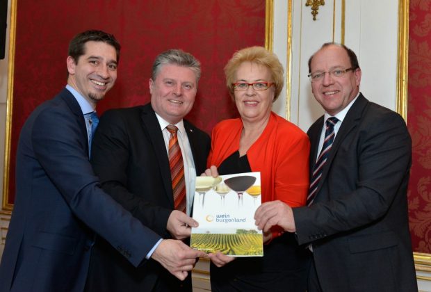 Wein Burgenland Präsentation 6. März 2017 Wiener Hofburg: Christian Zechmeister - GF Wein Burgenland, Matthias Siess - Obmann Wein Burgenland, LRin Verena Dunst, Andi Liegenfeld - Präsident Bgld. Weinbauverband