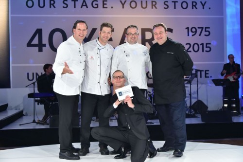 Hoteldirektor Ronald Diesenreiter mit den Küchenchefs