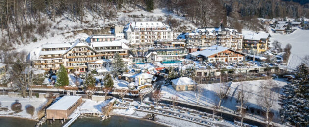 Ebner`s Waldhof am Fuschlsee | Winterliche Außenansicht