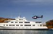 Helicopter auf dem Expeditionsschiff True North · „North Star Cruises“